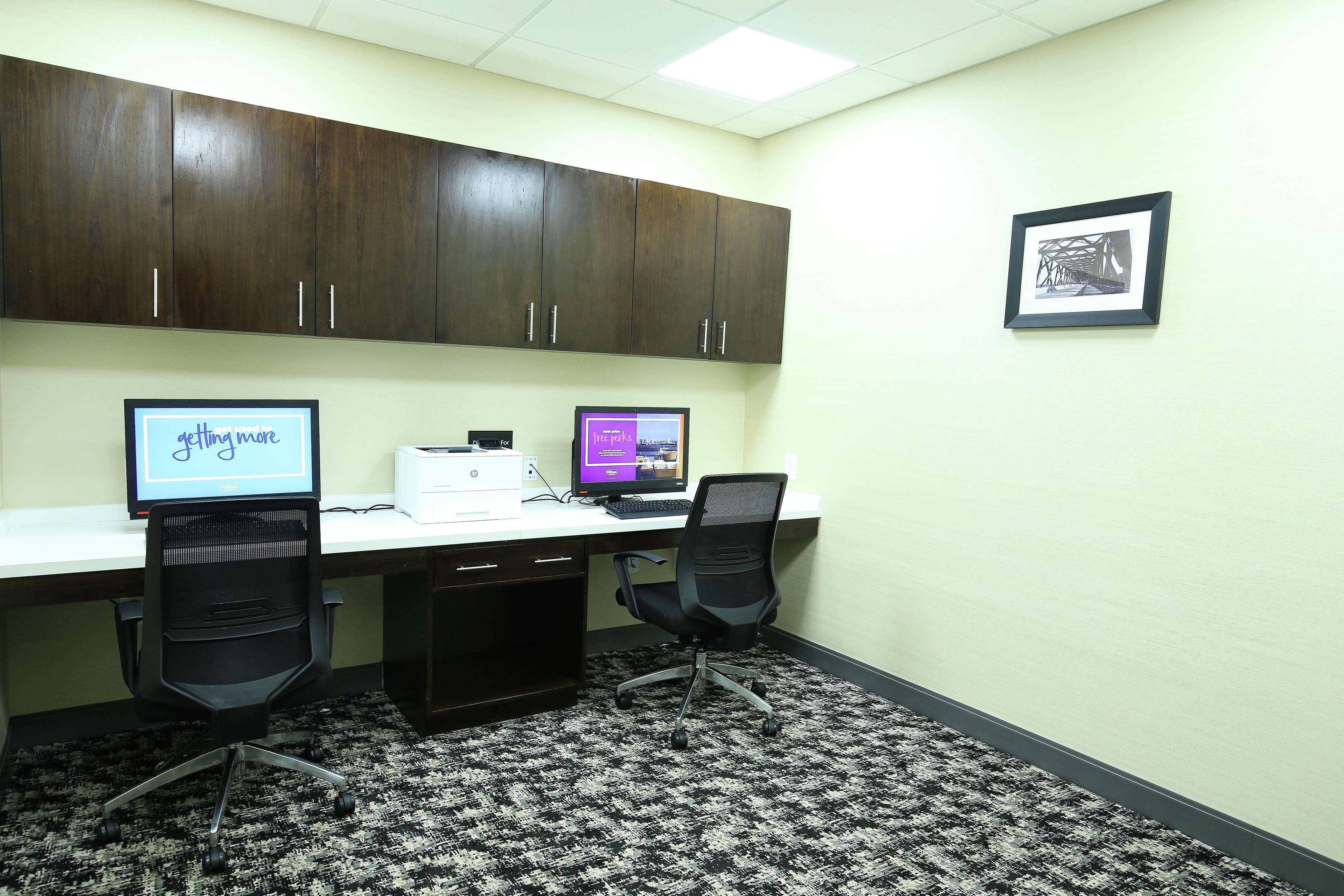 Hampton Inn & Suites Mount Laurel/Moorestown Екстериор снимка