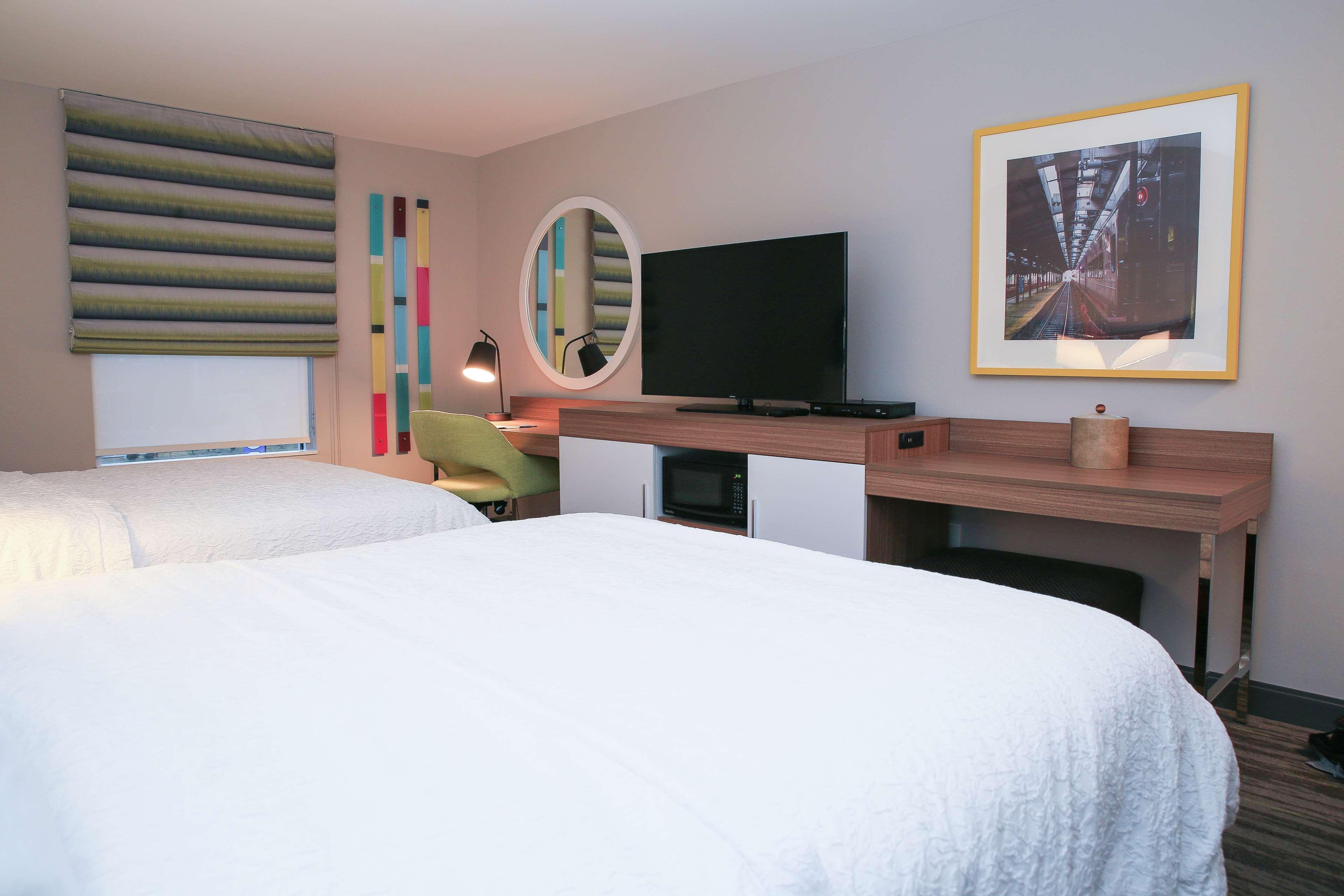 Hampton Inn & Suites Mount Laurel/Moorestown Екстериор снимка