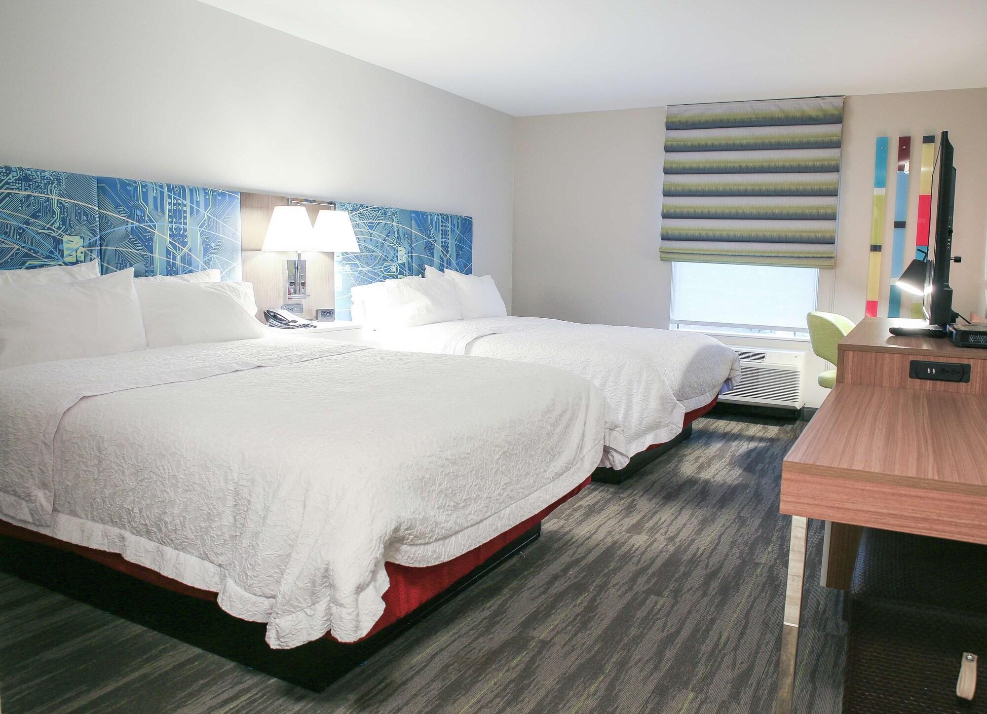 Hampton Inn & Suites Mount Laurel/Moorestown Екстериор снимка